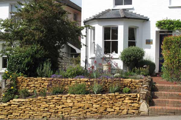Small Town Garden Design - Guildford, Surrey
